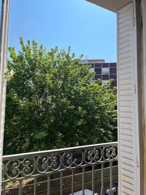 Beautiful Apartment With Balcony Paris Luaran gambar