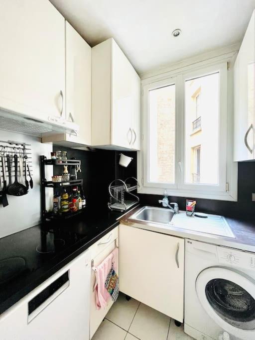 Beautiful Apartment With Balcony Paris Luaran gambar